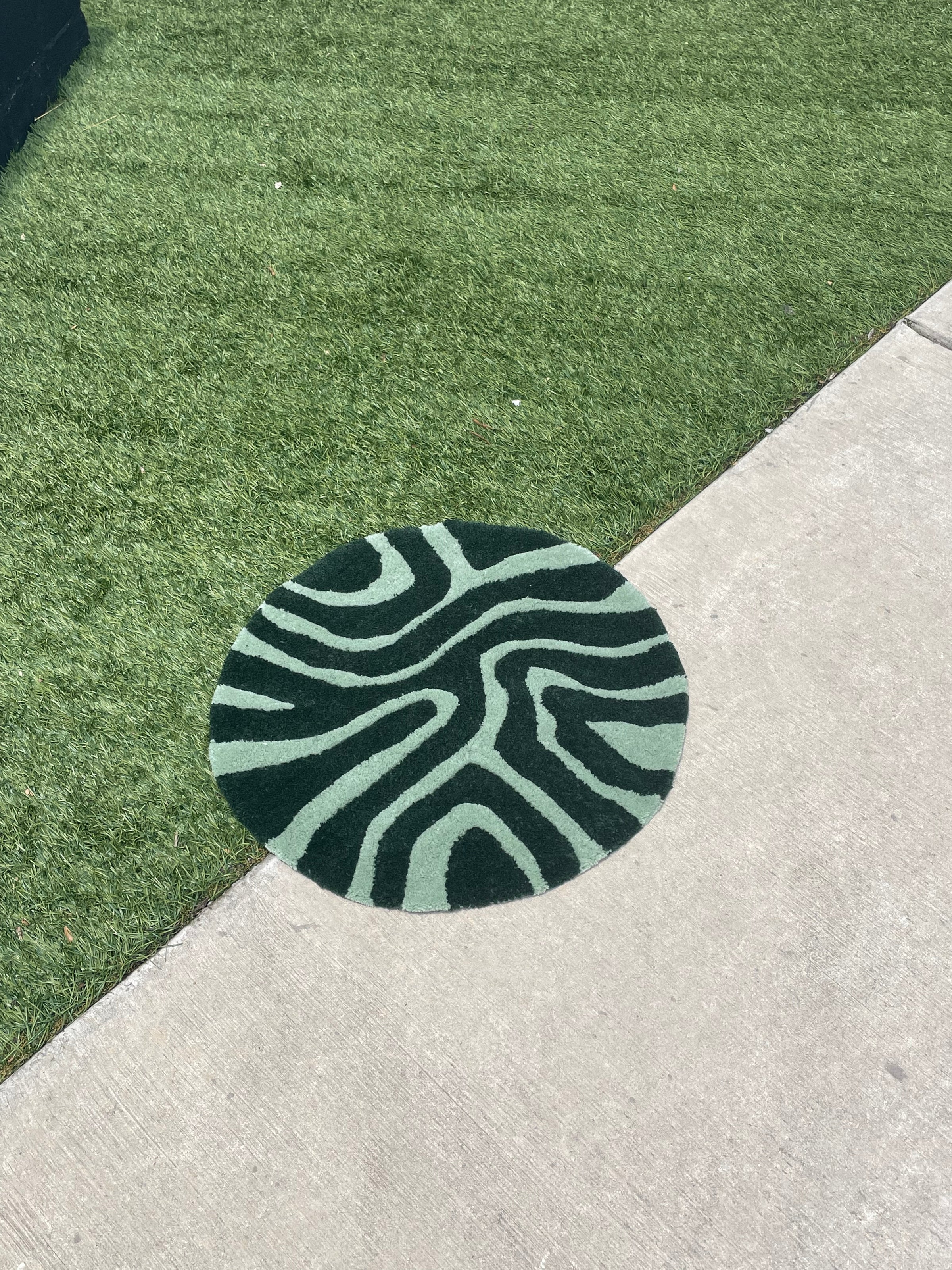 Circle Swirl | Lovebirdz Studio LLC